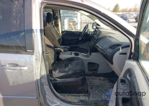 2013 Dodge Grand Caravan Sxt z USA, uszkodzony, nr VIN 2C4RDGCG2DR655768